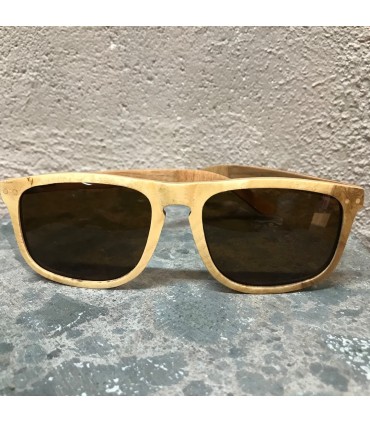 Lunette en bois polarisée et son coffret